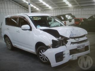 2010 Mitsubishi Outlander Roadest 24G Station Wagon Photo