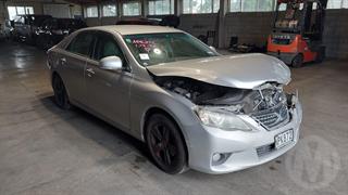 2010 Toyota Markx Sedan Photo