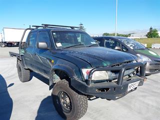 2004 Toyota Hilux 3.0TD 4WD SR5 D/C 5 Station Wagon Photo