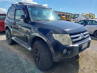 2008 Mitsubishi Pajero 3.8 V6 Station Wagon Photo