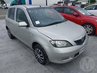 2005 Mazda Demio Hatch Photo