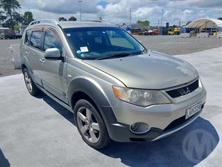 2006 Mitsubishi Outlander Station Wagon Photo