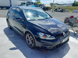 2018 Volkswagen Golf TSI Highline 1.4P D Hatch Photo