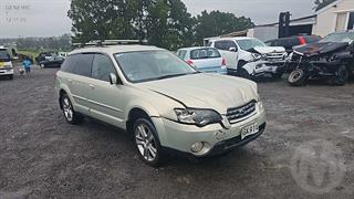 2004 Subaru Outback Station Wagon Photo