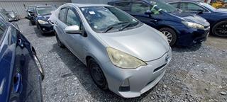 2013 Toyota Aqua Hybrid Hatch Photo