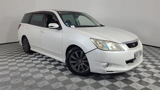 2011 Subaru Exiga 5D Station Wagon Photo