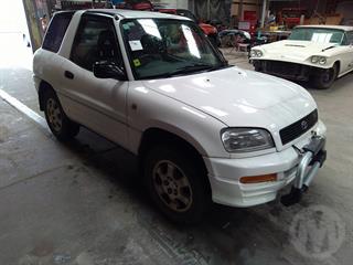 1997 Toyota RAV4 Station Wagon Photo