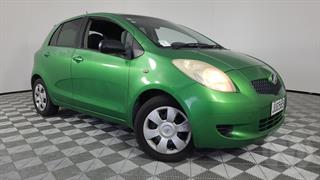 2005 Toyota Vitz 5D Hatch Photo