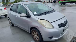 2006 Toyota Vitz Hatch Photo