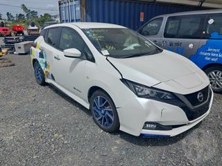 2018 Nissan Leaf Hatch Photo