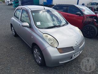 2003 Nissan March Hatch Photo