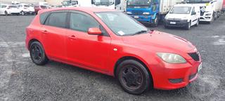 2004 Mazda Axela Station Wagon Photo