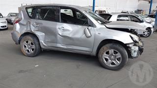 2005 Toyota RAV4 Station Wagon Photo