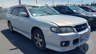 2001 Nissan Avenir Station Wagon Photo