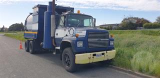 1991 Ford LNT9000 *** Unreserved *** Tanker (GP) Photo