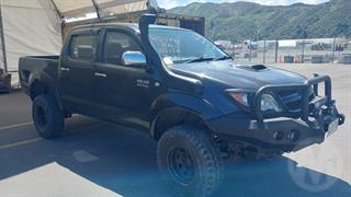 2006 Toyota Hilux 3.0TD 4WD SR5 DCU 5 4D Dual Cab Utility Photo