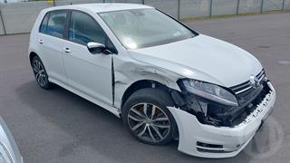 2014 Volkswagen Golf Hatch Photo