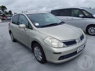 2005 Nissan Tiida Hatch Photo