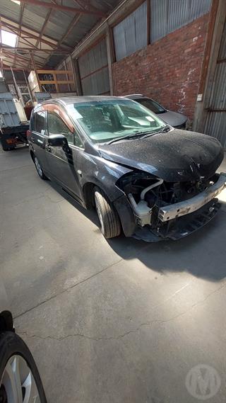 2005 Nissan Tiida Hatch Photo