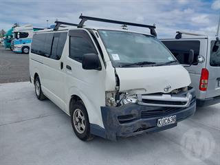 2005 Toyota Hiace Van Photo