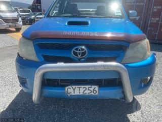 2005 Toyota Hilux SR5 DCU Dual Cab Utility Photo