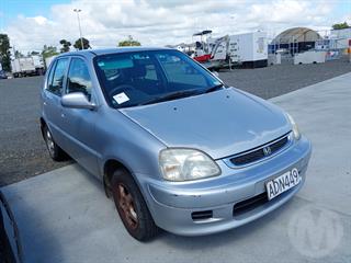 2001 Honda Logo Sport 1.3 5D HA CVT Hatch Photo