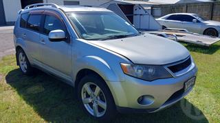 2006 Mitsubishi Outlander Station Wagon Photo