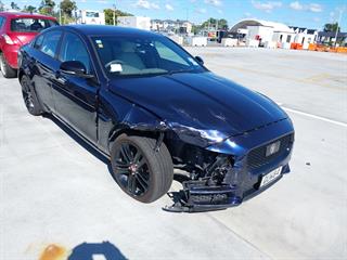 2019 Jaguar XE Sedan Photo