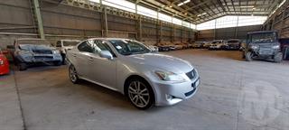 2006 Lexus IS250 Sedan Photo