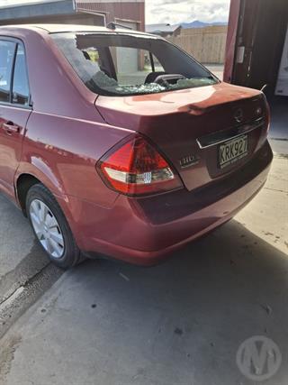 2005 Nissan Tiida Sedan Photo