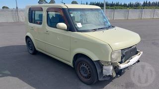 2004 Nissan Cube Station Wagon Photo
