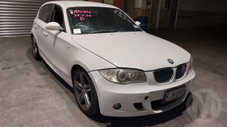 2005 BMW 130i Hatch Photo