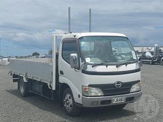 2008 Hino Dutro Flat Deck GVM 4,785kg Photo