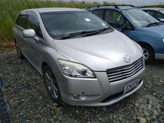 2010 Toyota Markx ZIO Station Wagon Photo