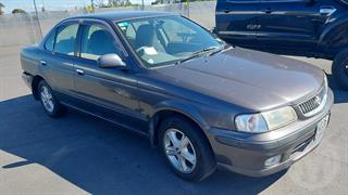 1999 Nissan Sunny Sedan Photo