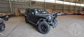 2018 Jeep Wrangler Overland 3.6P/4WD Station Wagon Photo