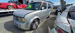 2004 Nissan Cube Hatch Photo
