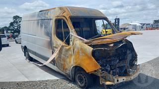 2017 Renault Master LWB MID Roof Window Van Photo