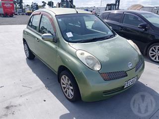 2002 Nissan March Hatch Photo