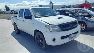 2011 Toyota Hilux 3.0TD 2WD DC 5M Dual Cab Chassis Photo