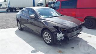 2013 Mazda Axela Hybrid Sedan Photo