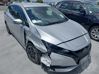 2022 Nissan Leaf Hatch Photo