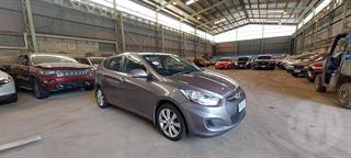 2014 Hyundai Accent 1.6 5D A4 Hatch Photo