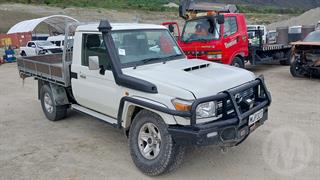 2019 Toyota Landcruiser LX 4.5DT/4WD/5MT Utility Photo