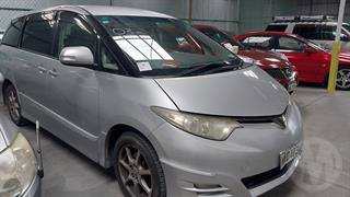 2007 Toyota Estima Station Wagon Photo