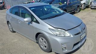 2011 Toyota Prius Hatch Photo