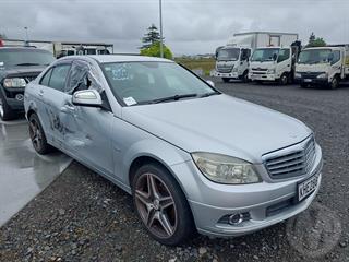 2007 Mercedes-Benz C200 Kompressor Sedan Photo
