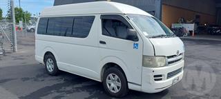 2005 Toyota Hiace 3D Window Van Photo