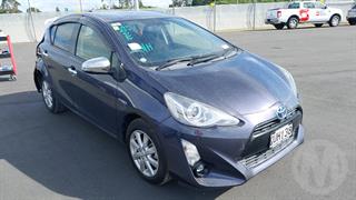 2015 Toyota Aqua Hatch Photo