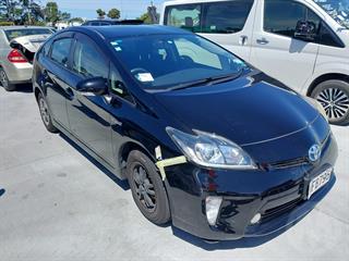 2015 Toyota Prius Hybrid Synergy Driv Hatch Photo